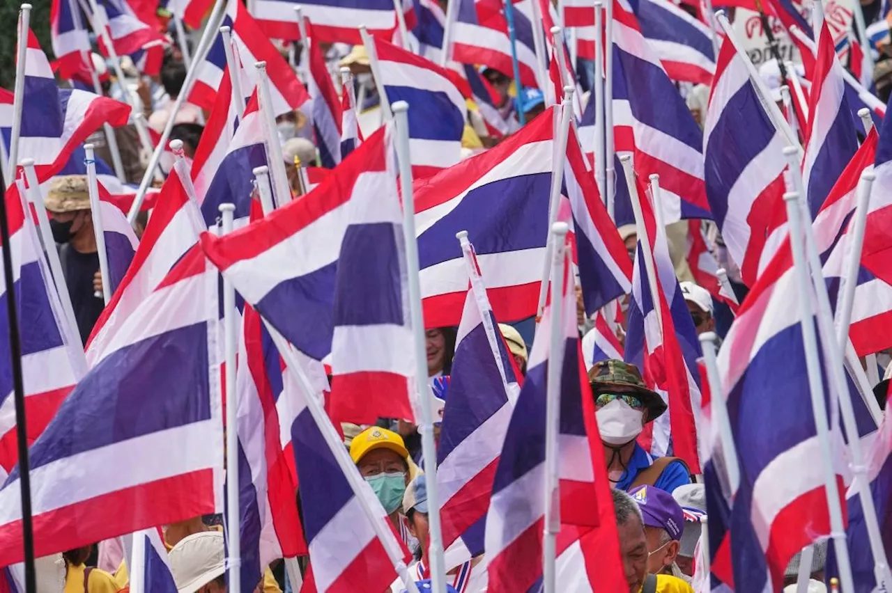 Thai PM not quitting, dissolving parliament