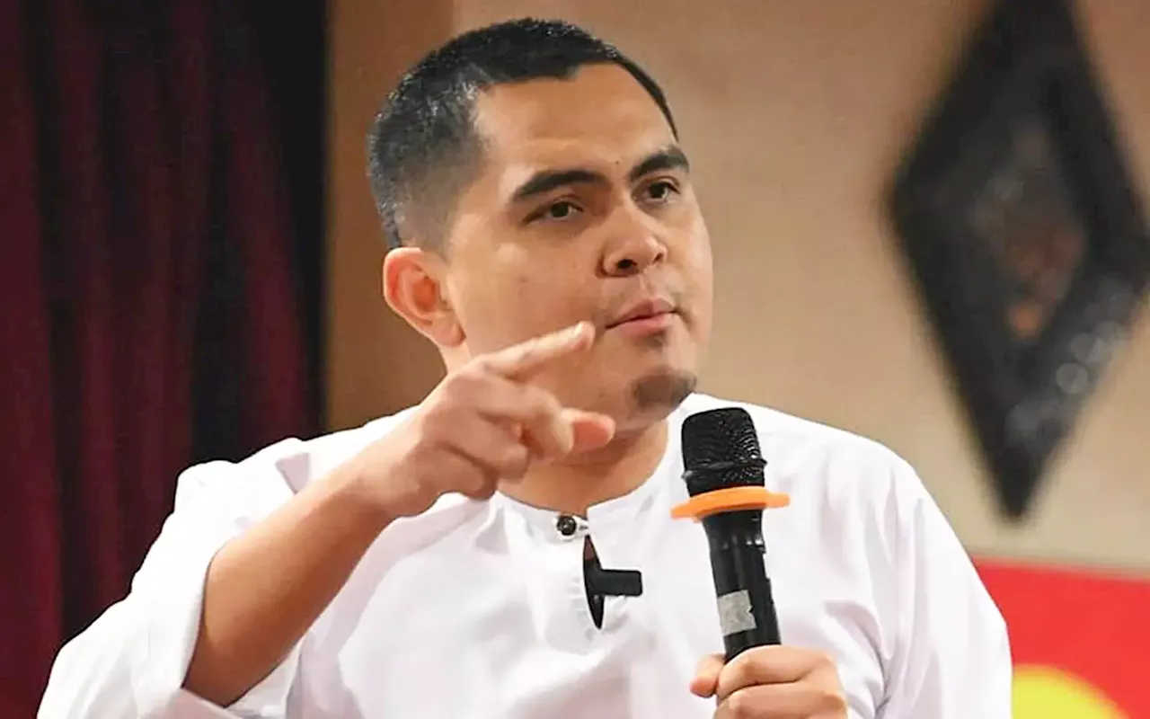 Akmal hits out at rally-goers who set PM’s caricature on fire