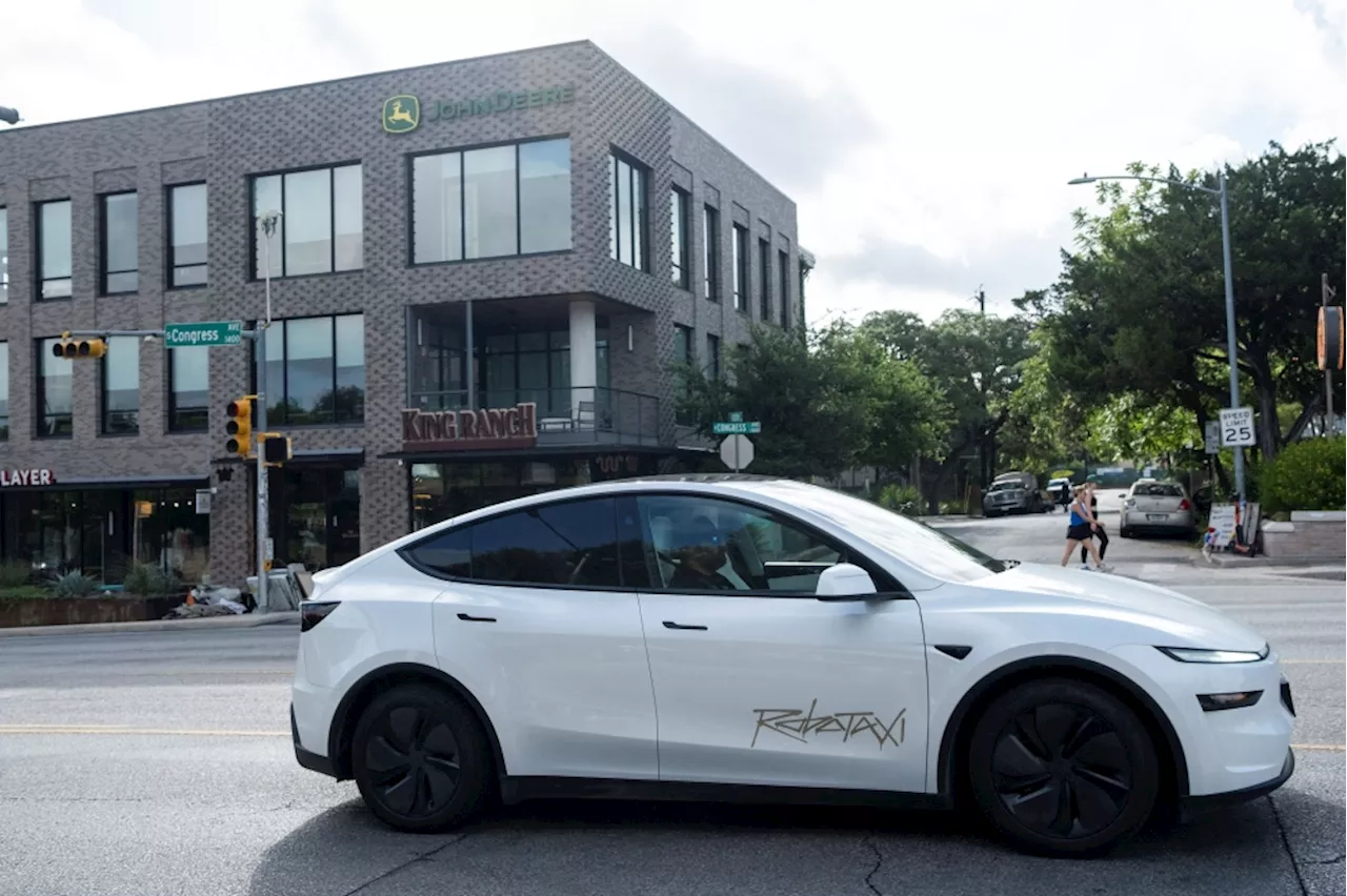 How Tesla plans to remotely control its robotaxis — but experts warn of tech gaps