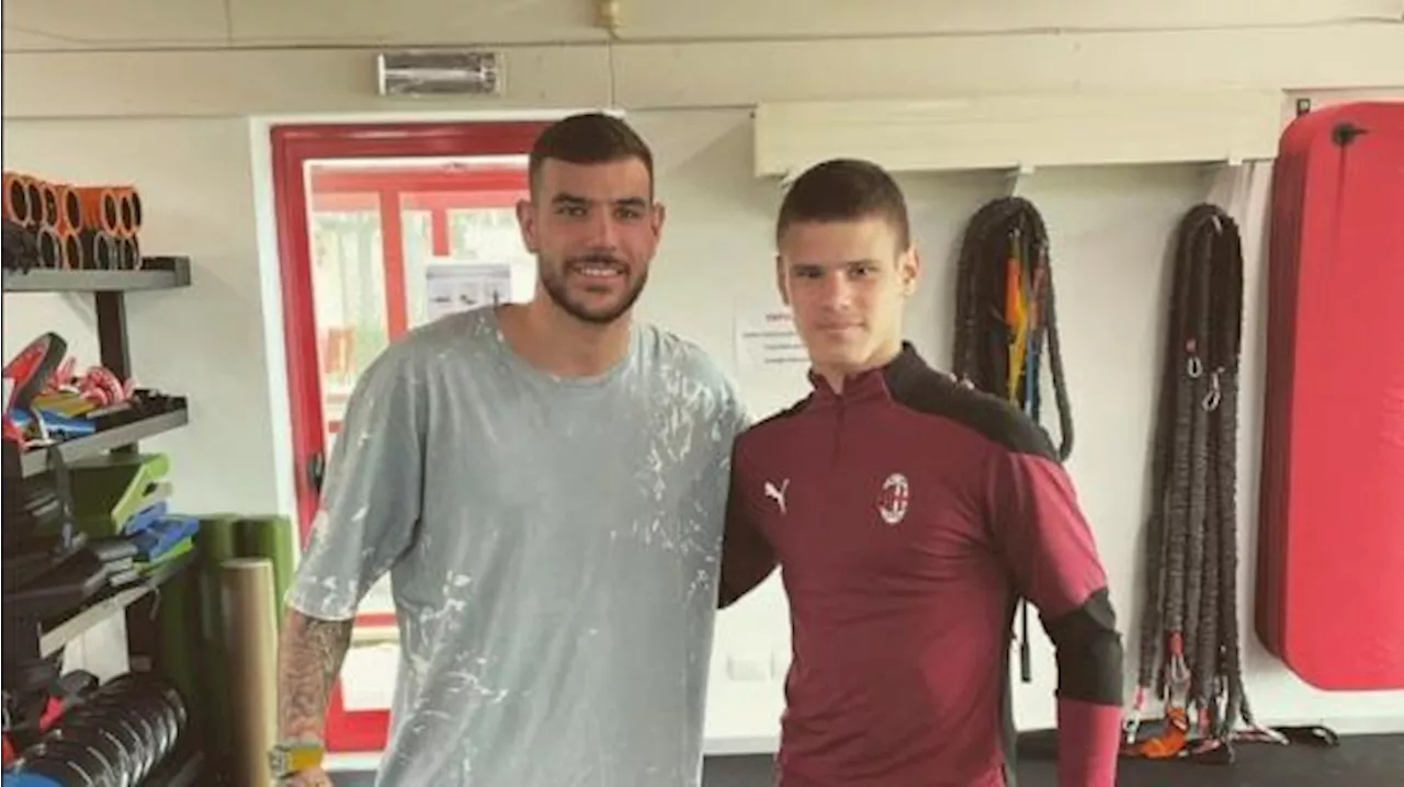 Liverpool, ecco Kerkez: l'ex Milan sbarca in Inghilterra, domani le visite mediche