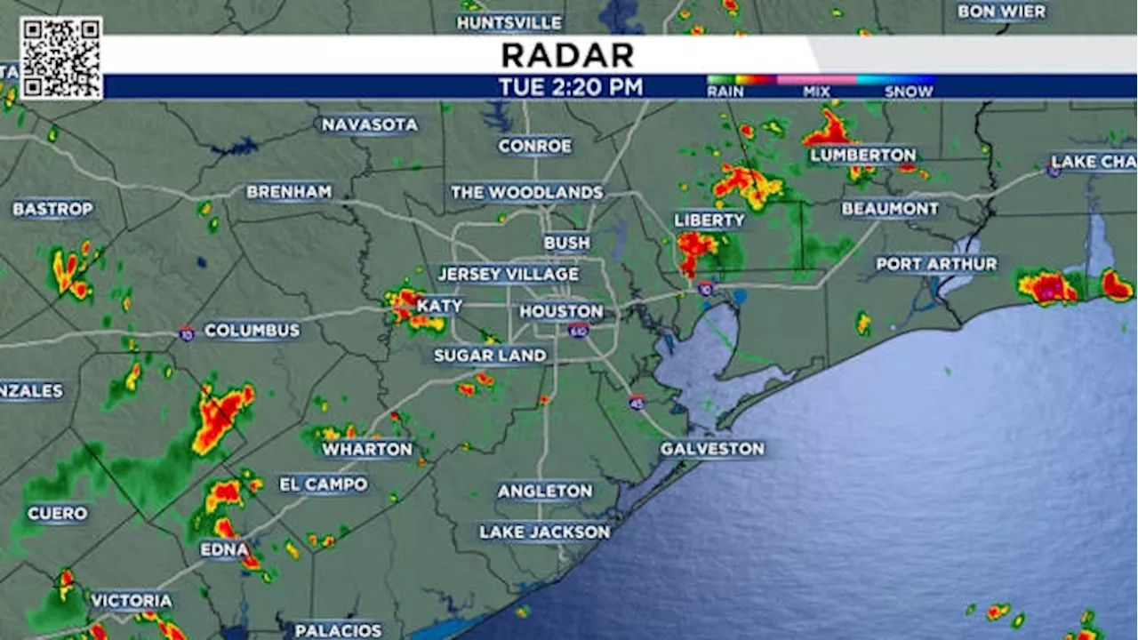 LIVE RADAR: Widespread rain, thunderstorms heading for Houston this evening