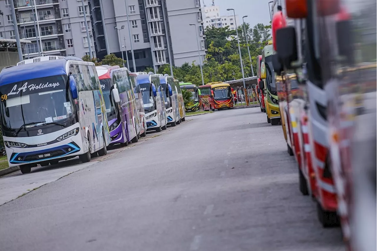 APAD suspends Star Mart Express as operator over viral video of bus speeding