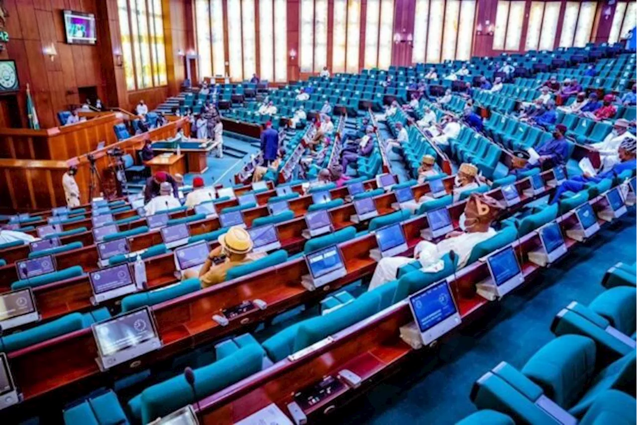 JUST IN: Two House of Reps members dump PDP, Labour Party for APC