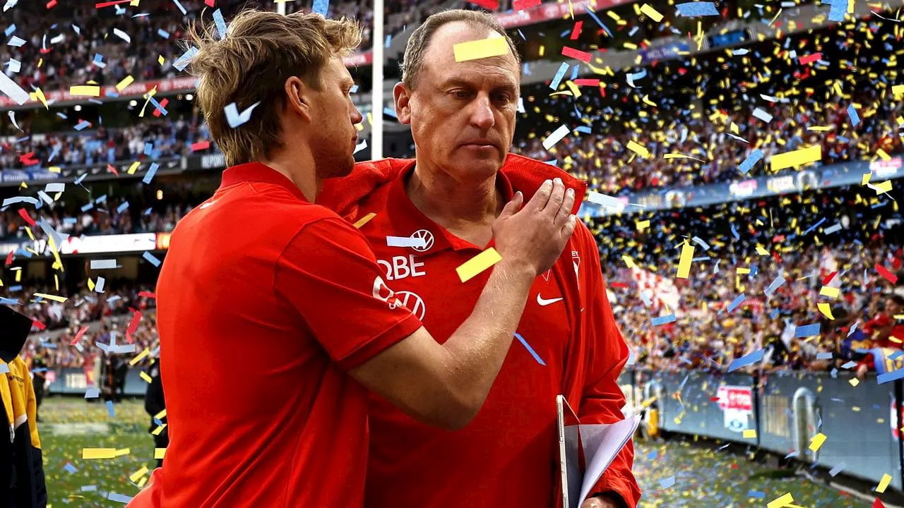 Longmire responds to GF disaster rumour; coach calls for drastic AFL overhaul: Best of 360