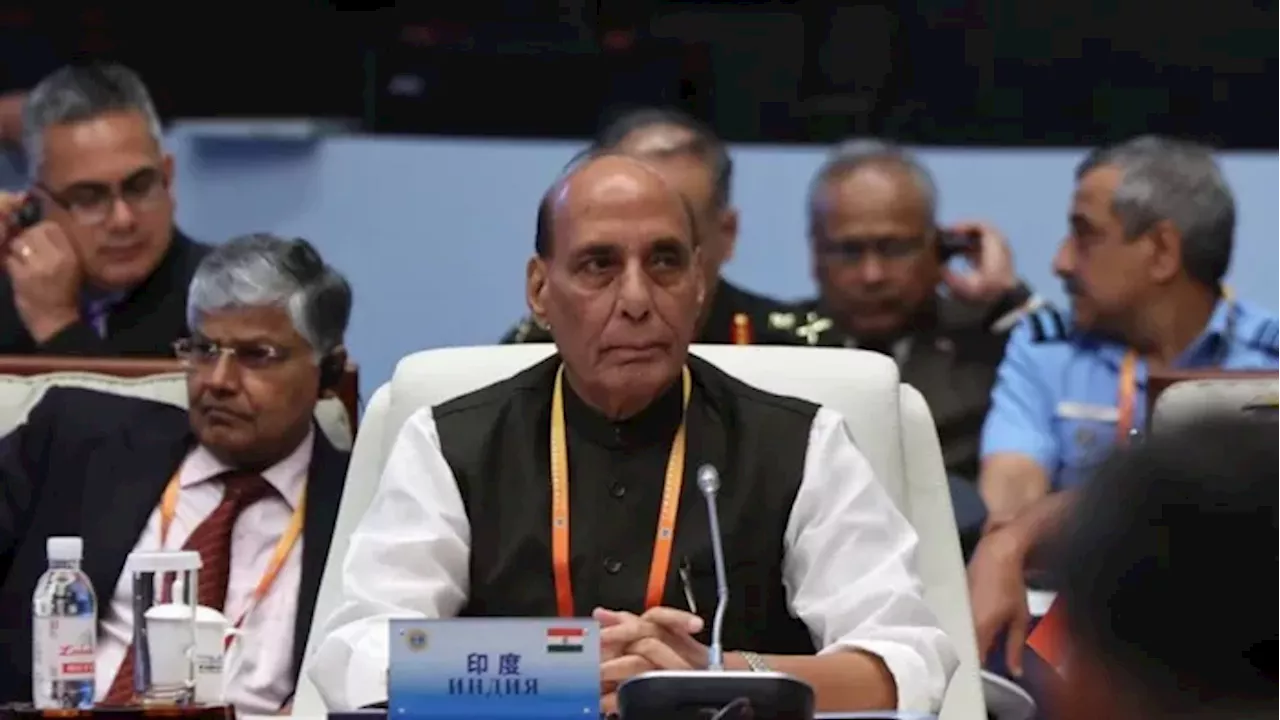 अपग्रेड होंगे सुखोई 30-एमकेआई लड़ाकू विमान, भारत को जल्द मिलेगी S-400 की बाकी दो यूनिट; दुश्मनों की बढ़ी टेंशन