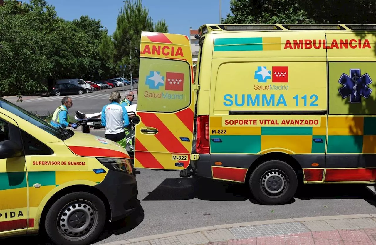 Rescuers step up as summer heat waves stoke heat stroke risk