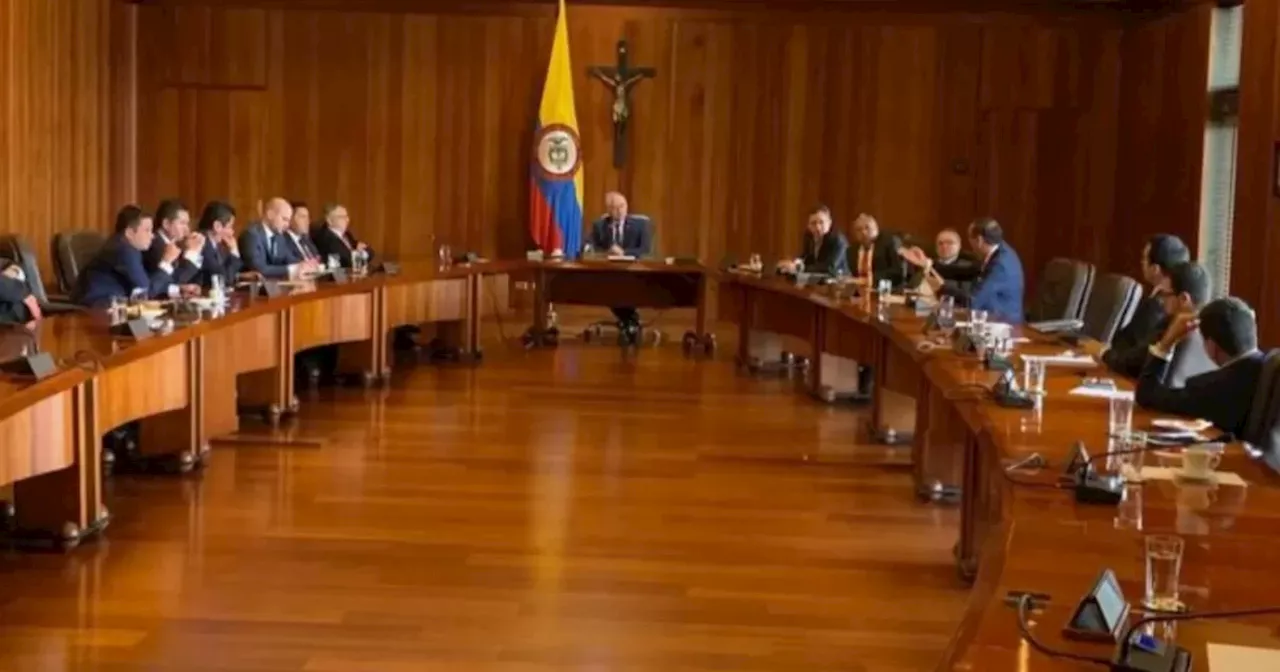 Corte responde a Petro por extradición de guerrilleros