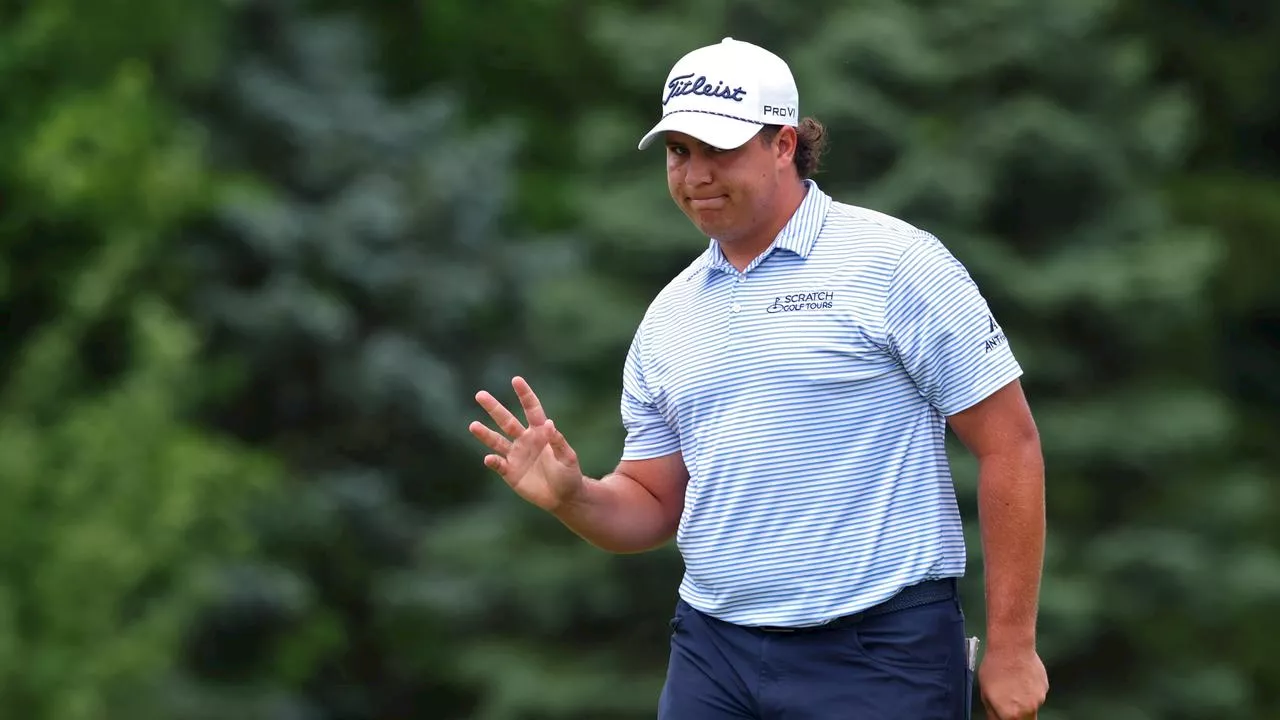 Rising star, who could have been an Aussie, hunts first PGA win with birdie blitz