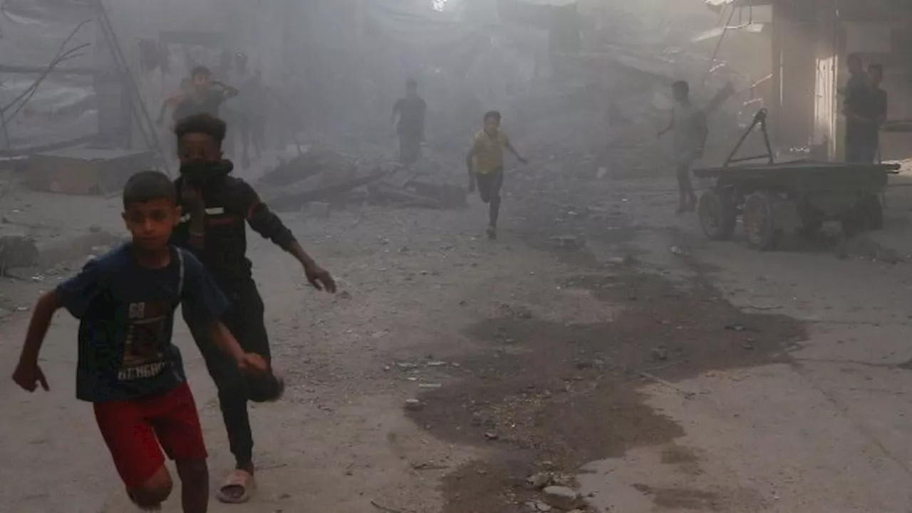 Don’t press the button: A peaceful protest against Gaza bombings