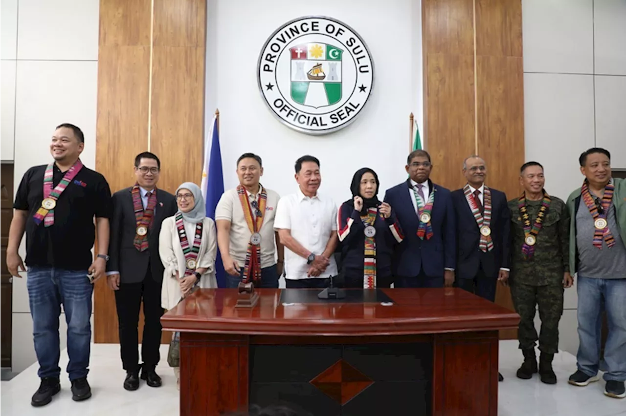 Army, diplomats visit Sulu, Tawi-Tawi to promote peace