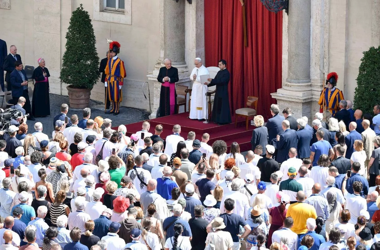 Go for the drug lords — Pope Leo