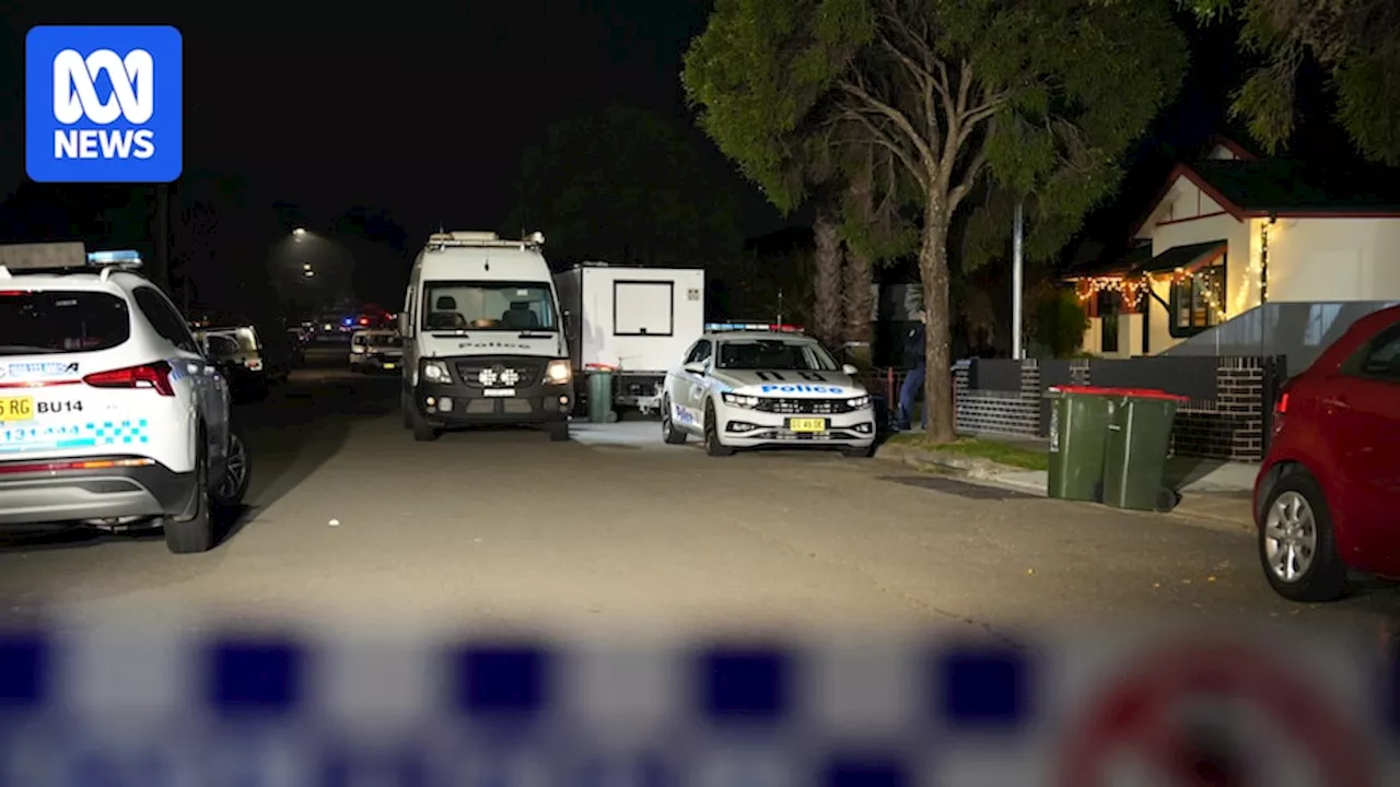 Man charged with murder after body found with stab wounds in Sydney's inner west