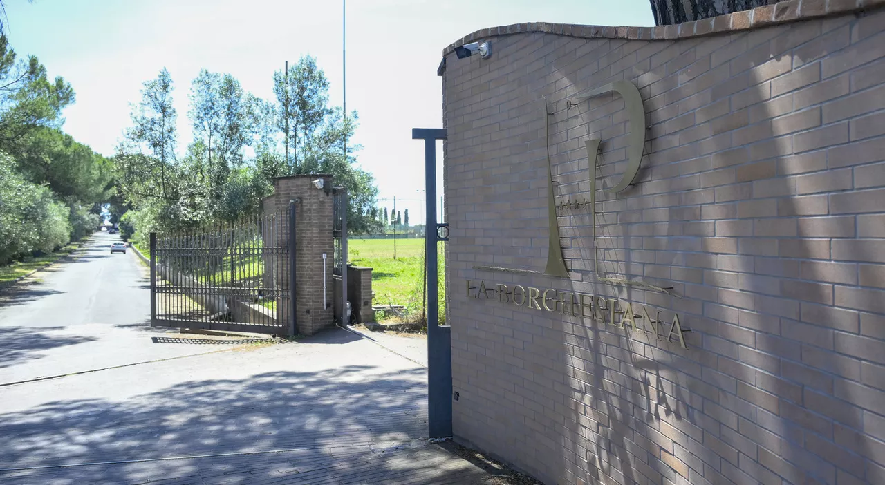 Fratelli intossicati in piscina, il papà: «Mio figlio di 9 anni è intubato e in coma farmacologico»