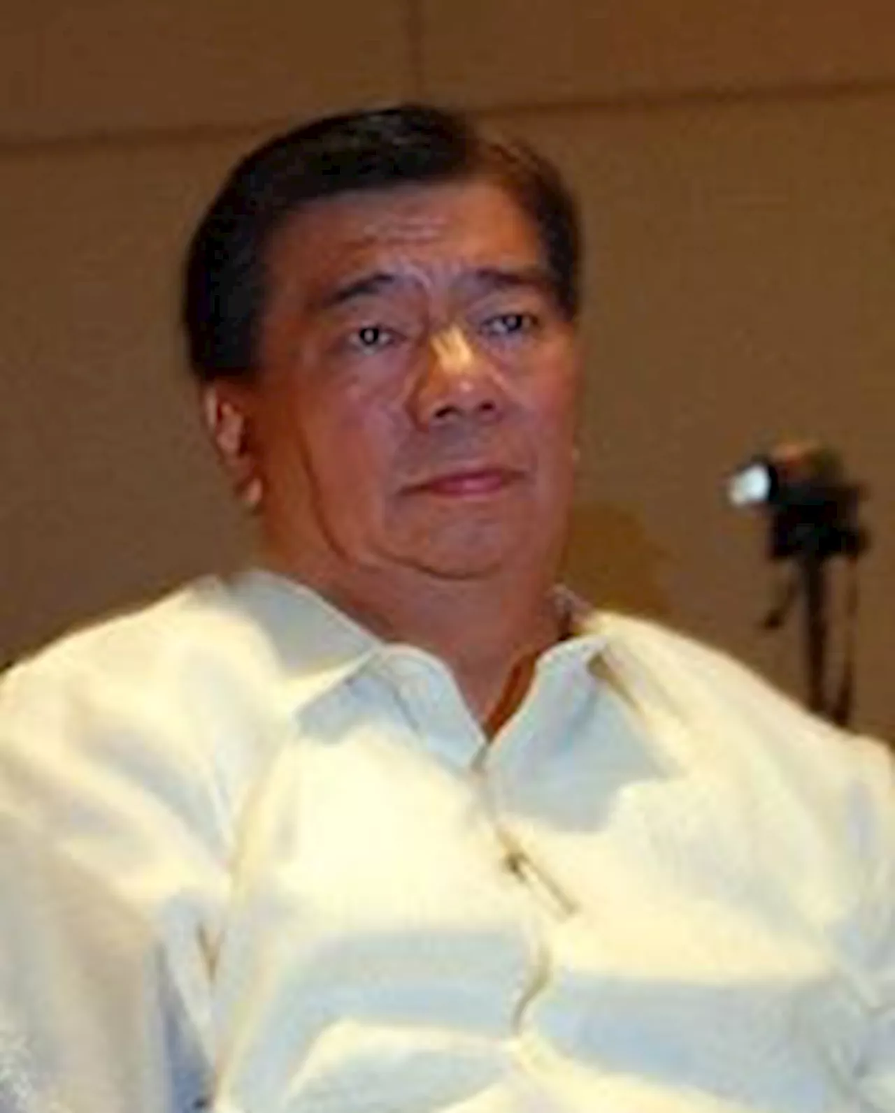 Drilon: Legal background ‘certainly an advantage’ but not required to lead impeachment