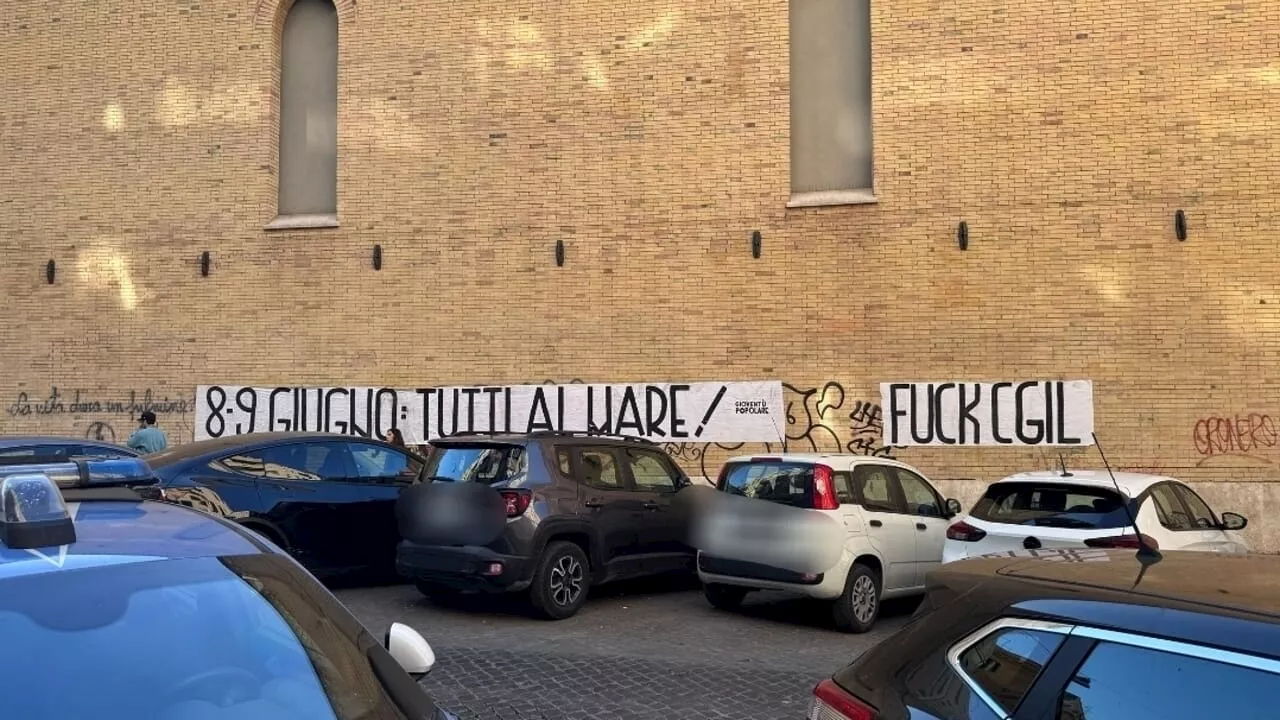Referendum 8 e 9 giugno, striscione d'insulti davanti alla sede della Cgil
