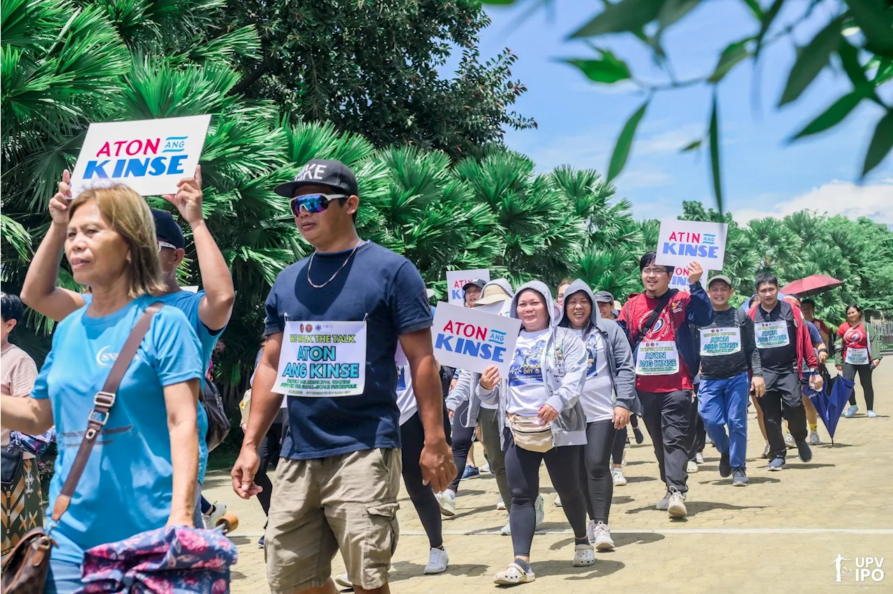 Iloilo fishers march 40 km to protest SC ruling on 15-km municipal fishing zone