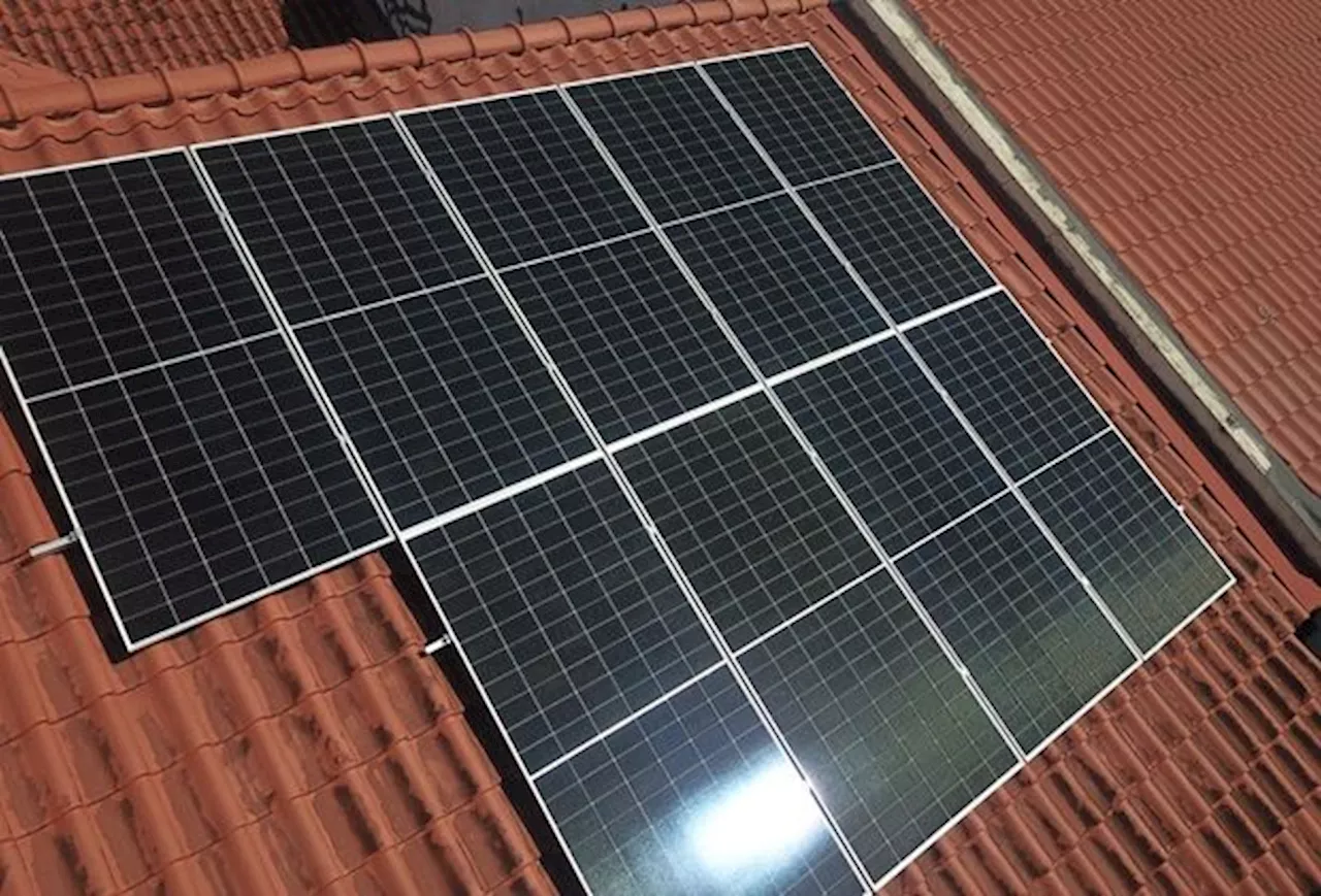 MAXIS POWERS UP HOME SOLAR