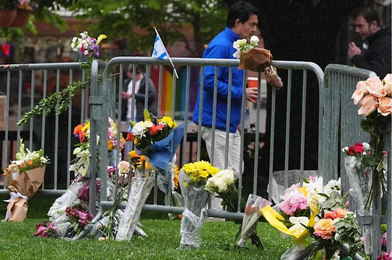 A US judge halts the deportation of the Egyptian family of the Boulder firebombing suspect