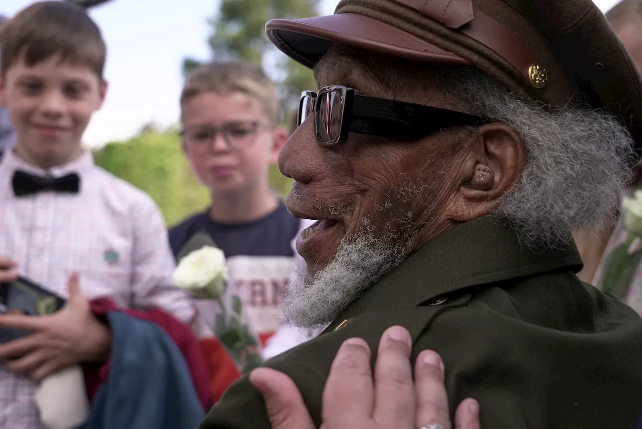 Elderly WWII vets return to France, hand over duty of remembering D-Day