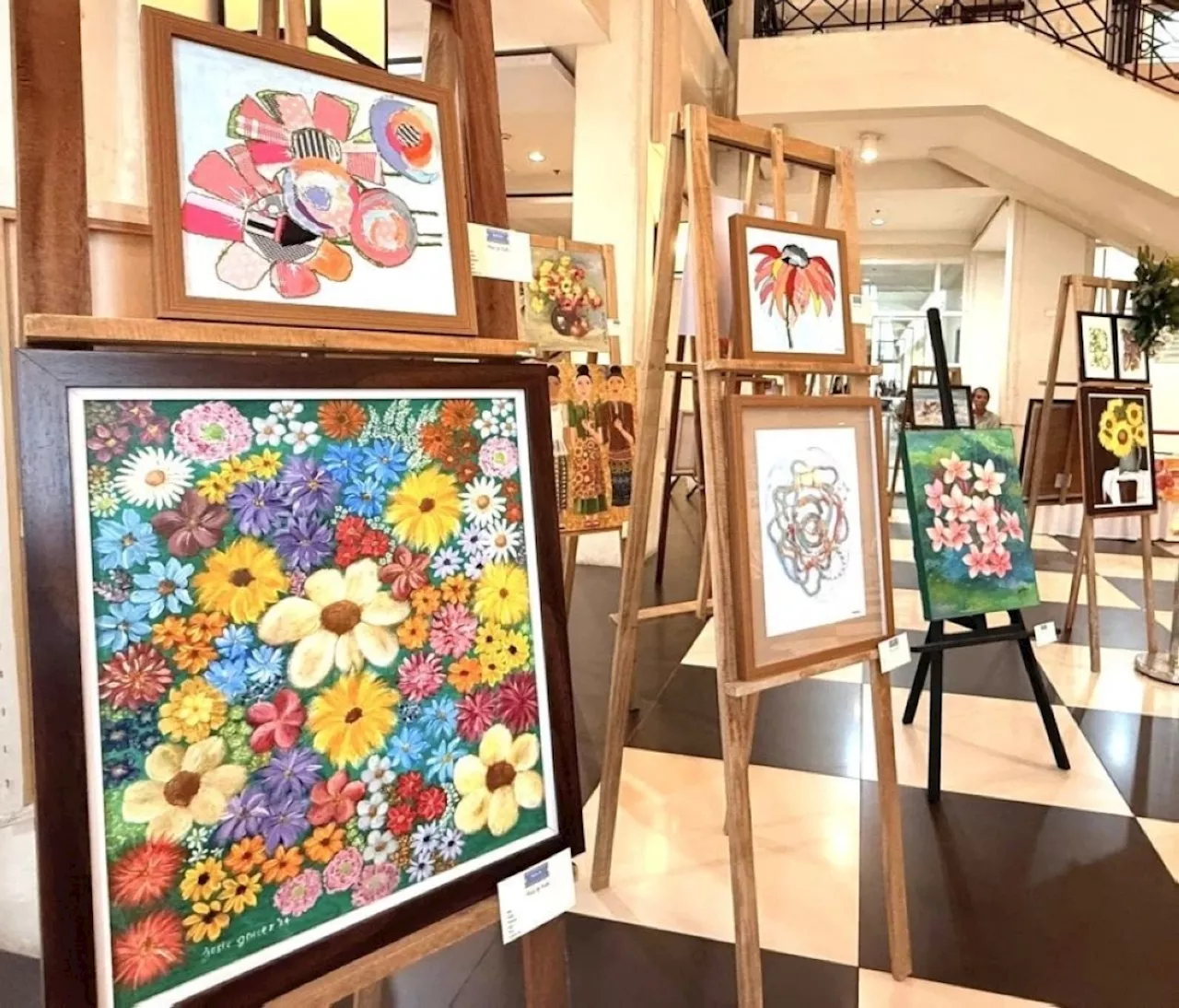 Fleur la Belle: Beautiful flowers on canvas