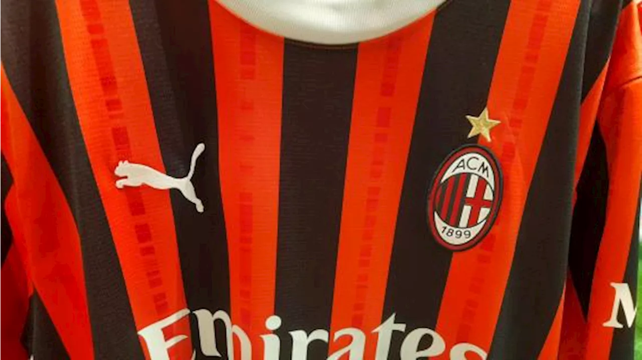 Milan, nuovo arrivo dall'Ajax: la centrale de Sanders firma un biennale