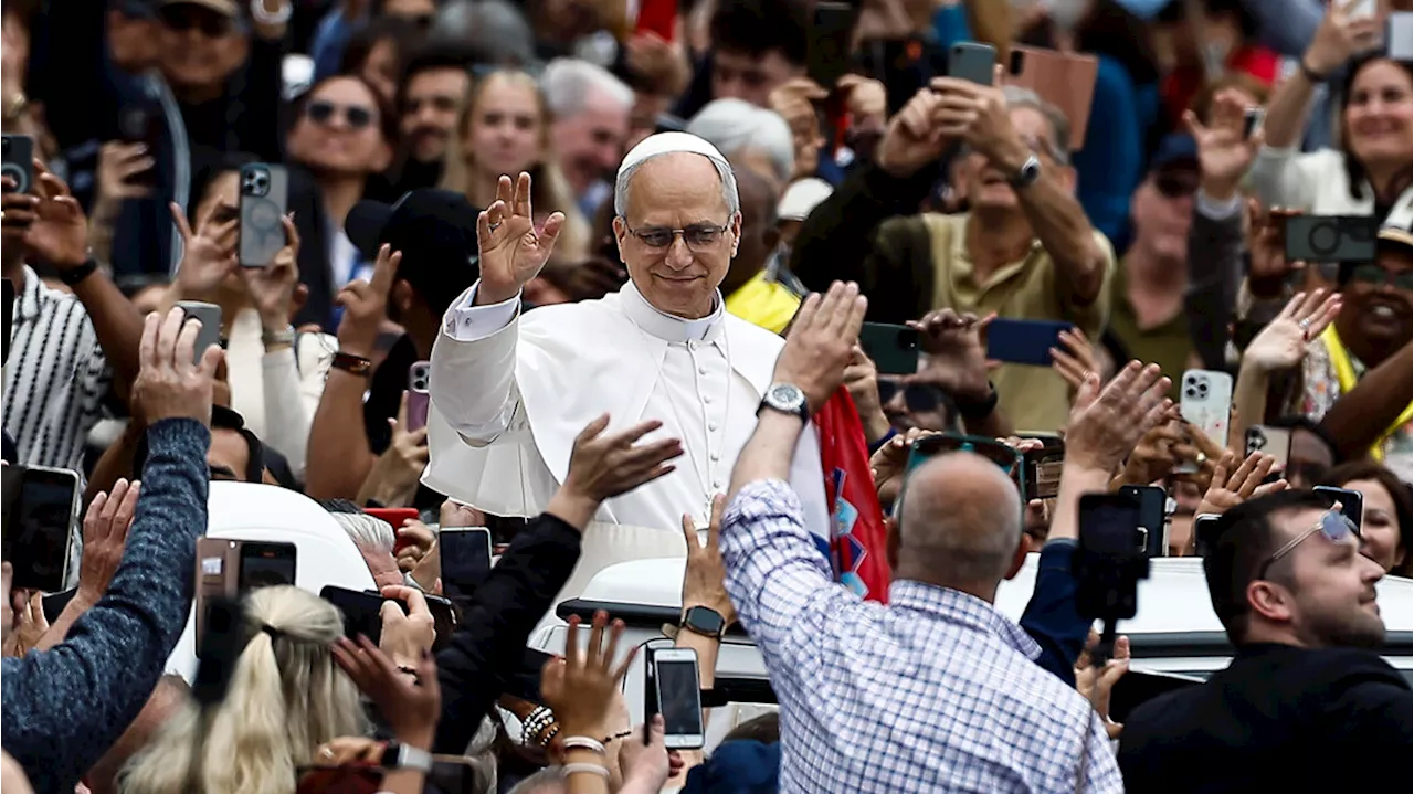 Sermoni del Papa generati dall'IA inondano YouTube e TikTok