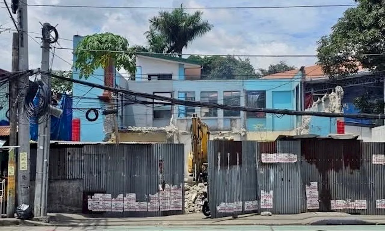 One of Manila’s oldest fire stations demolished