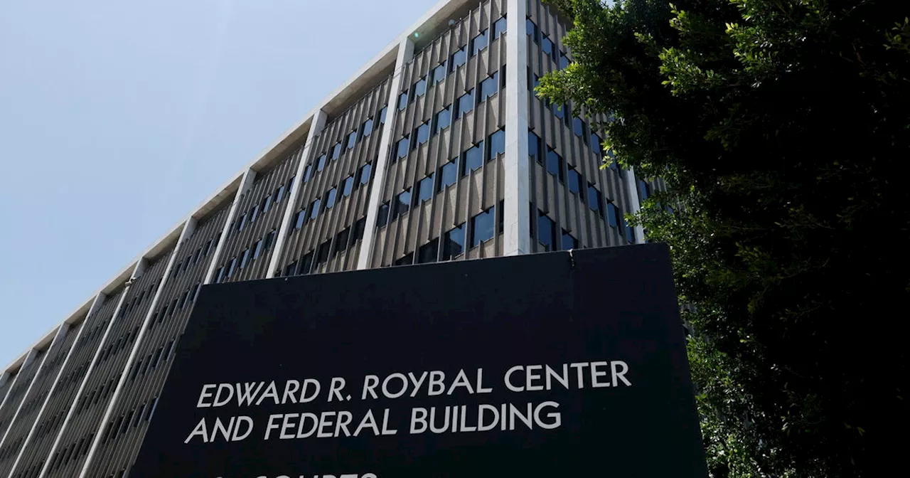 ‘It’s Entrapment’: ICE Allegedly Kept Immigrants In Court Building Overnight