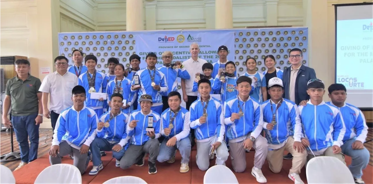 Negros Occidental provincial gov’t rewards Palaro medalists