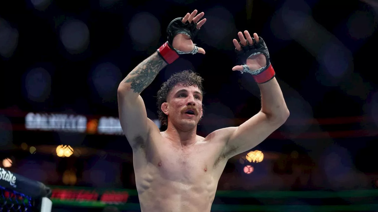 UFC LIVE: ‘Absolutely incredible’ Aussie sends statement; ‘nasty’ one-punch KO stuns