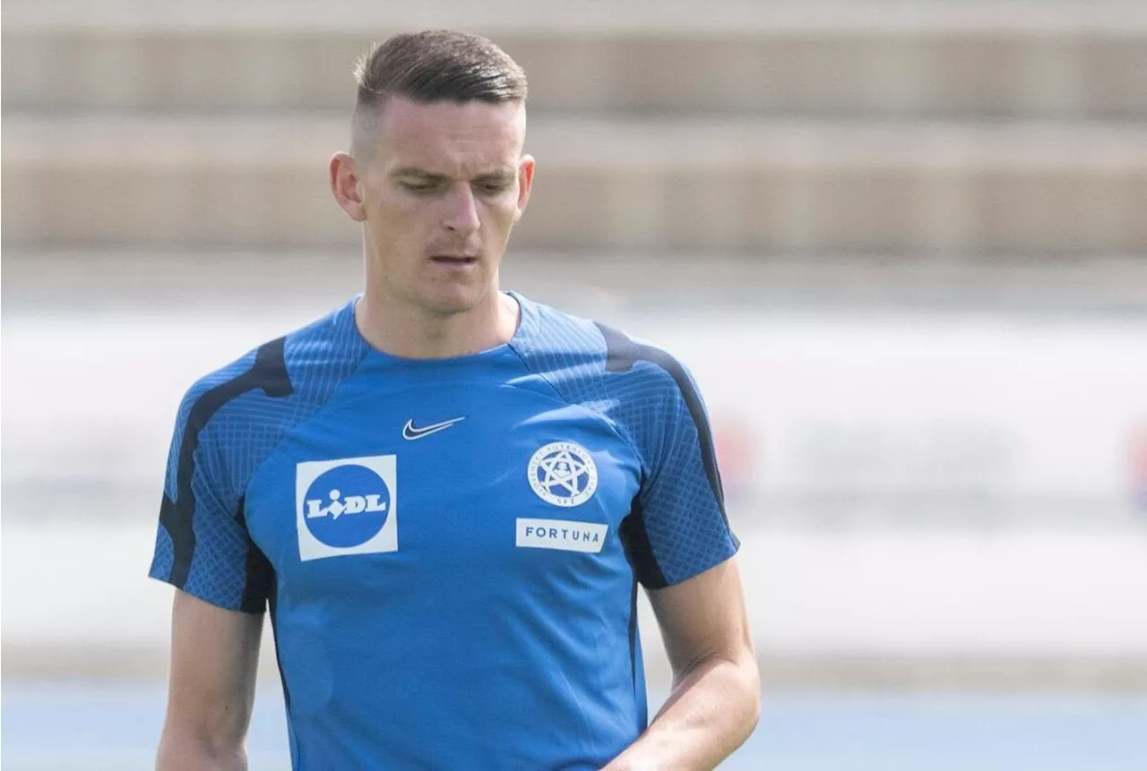 Kaizer Chiefs eye Slovakian forward but fans not impressed
