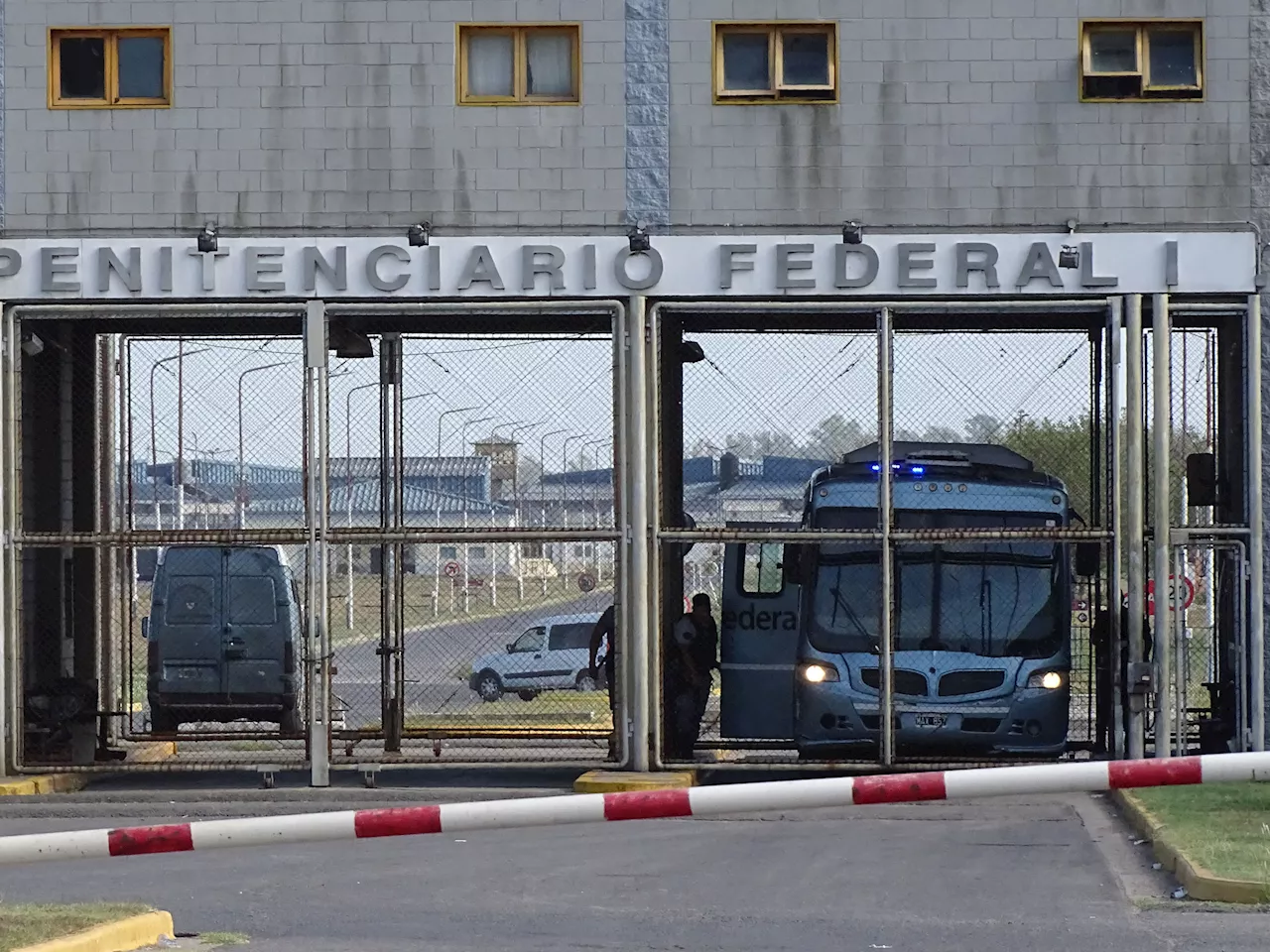 Trasladaron a la cárcel de Ezeiza a la militante K detenida por tirar caca contra la casa de José Luis Espert
