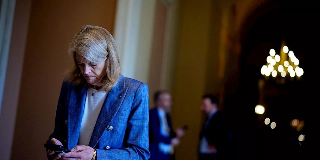 'You Know It's a Terrible Bill': Murkowski Helps GOP Gut Safety Net After 'Bribe' Shields Her State