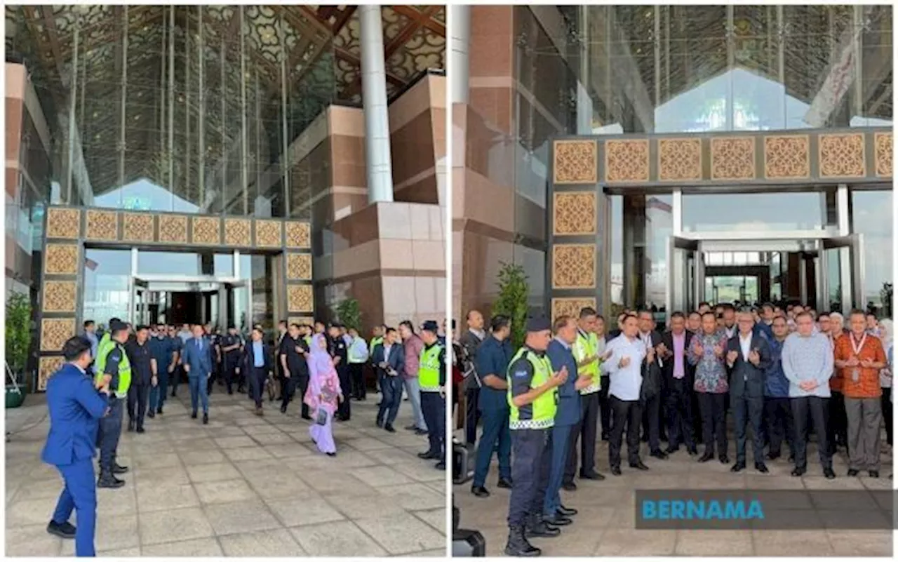 Anwar tests revamped KLIA Aerotrain, praises performance
