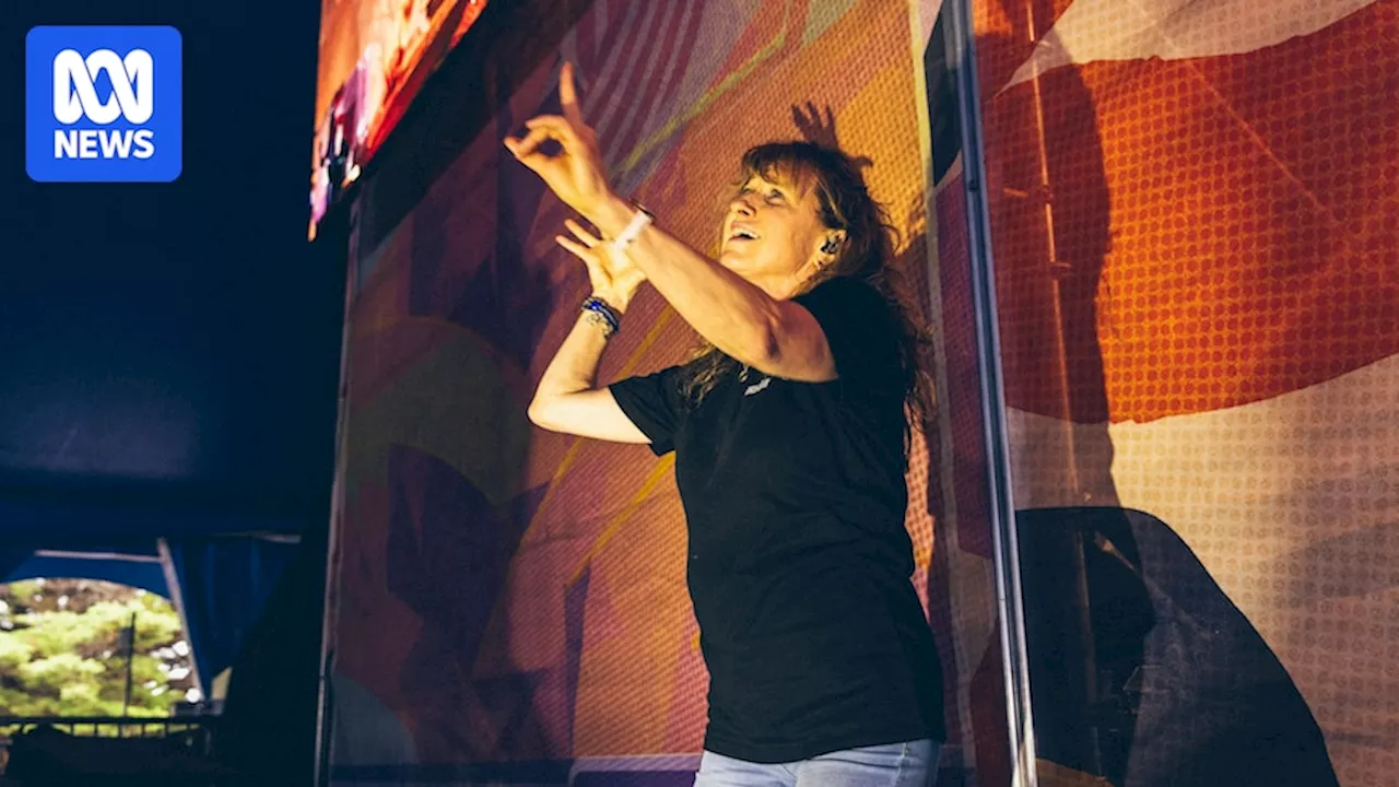 Auslan interpreters improving concert accessibility for Deaf attendees