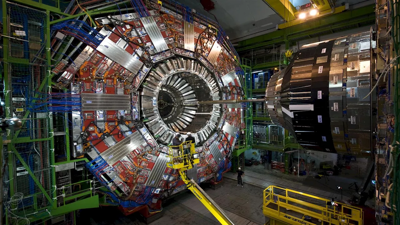 Quantum romance: World’s largest particle accelerator reveals rare top quark dance