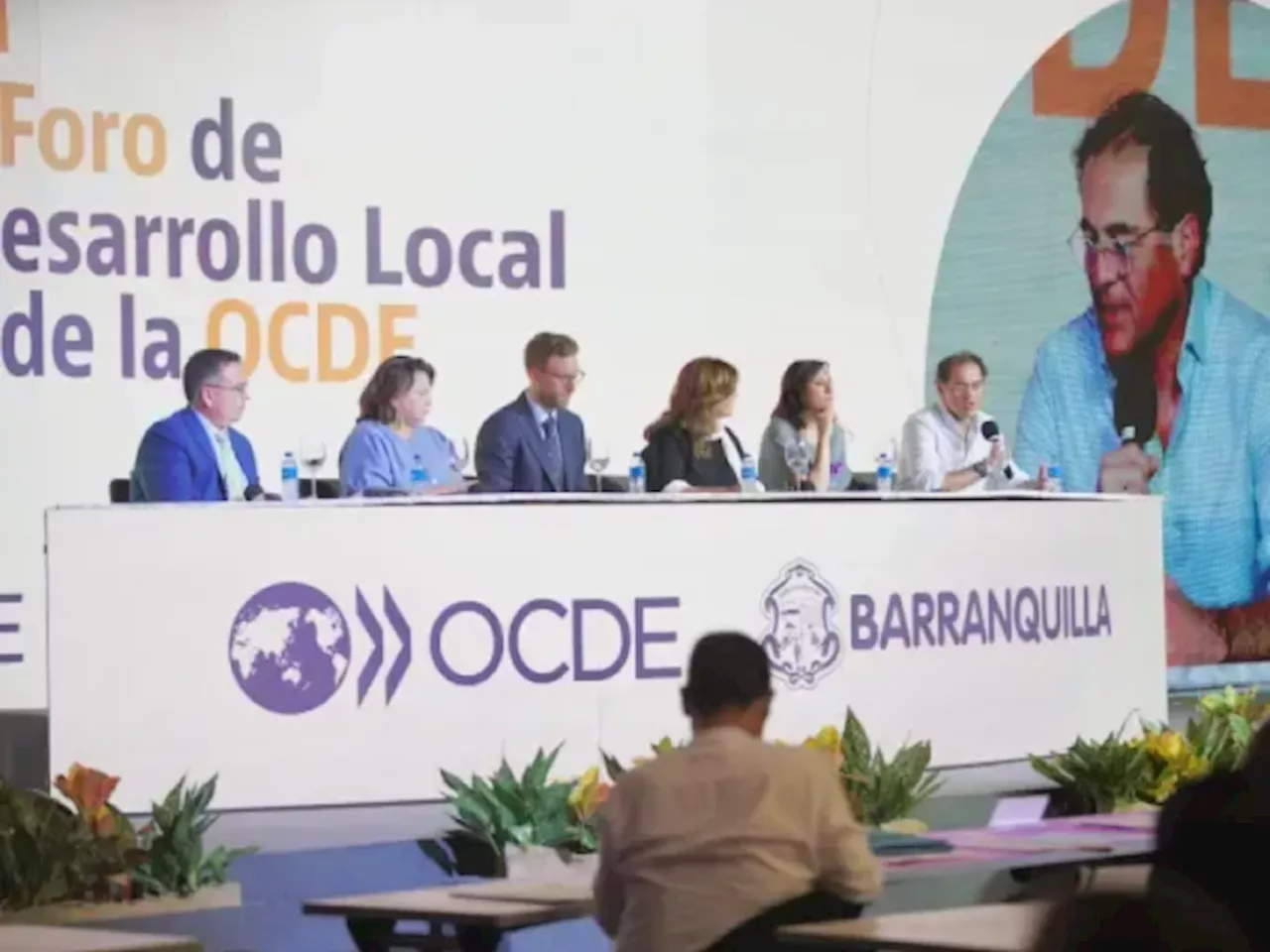Aprovechar la IA sin eliminar empleos: esto dijeron expertos en foro de la Ocde