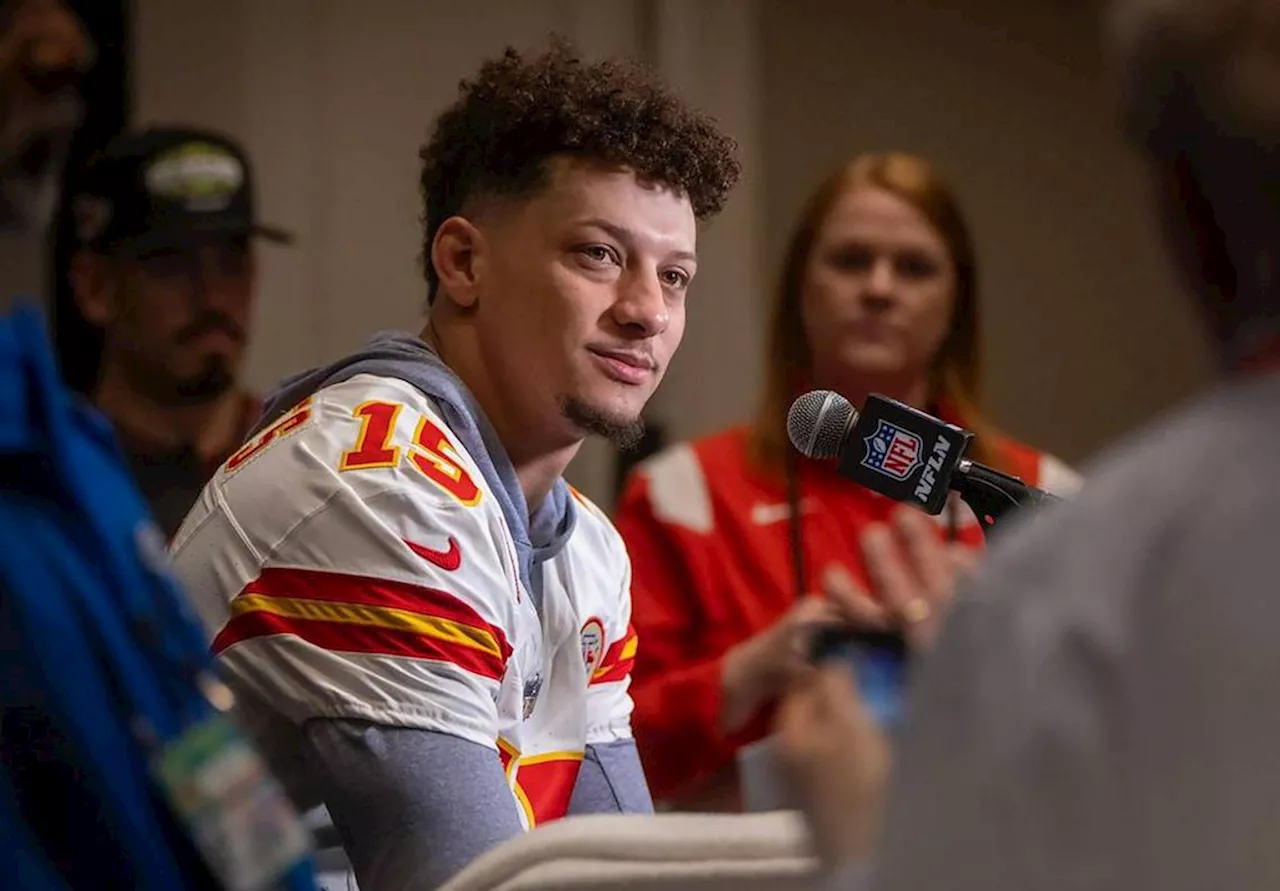 NFL: Patrick Mahomes 'fett' und 'peinlich': Moderator geschockt über Laster von Star der Kansas City Chiefs