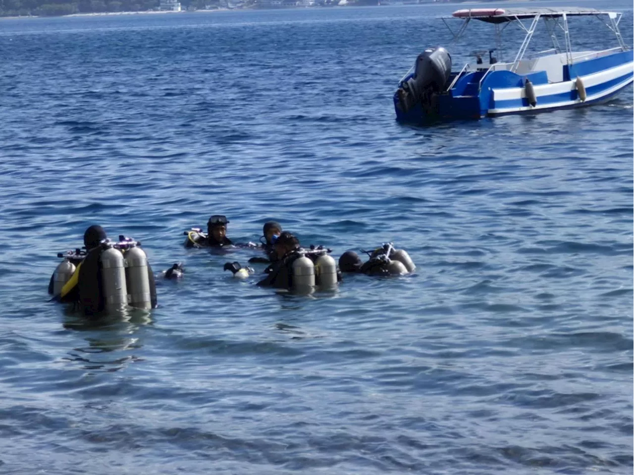 PCG starts dive search in Taal Lake for missing sabungeros