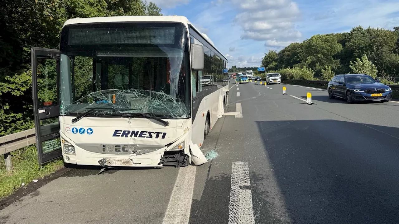 NRW: Verfolgungsjagd! Mann klaut Linienbus, Polizei stoppt ihn auf A30