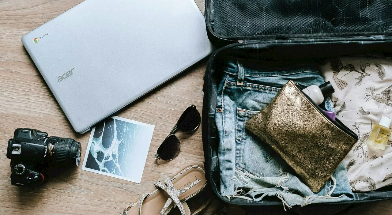 Vacanze in salute, cosa mettere in valigia? La lista dei “mai-senza” da portare in viaggio