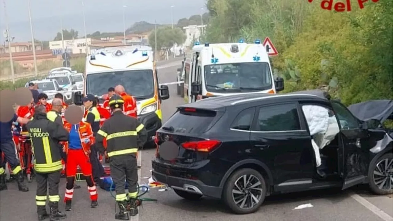 Scontro frontale ad Arzachena, muoiono due ragazzi di 19 e 20 anni