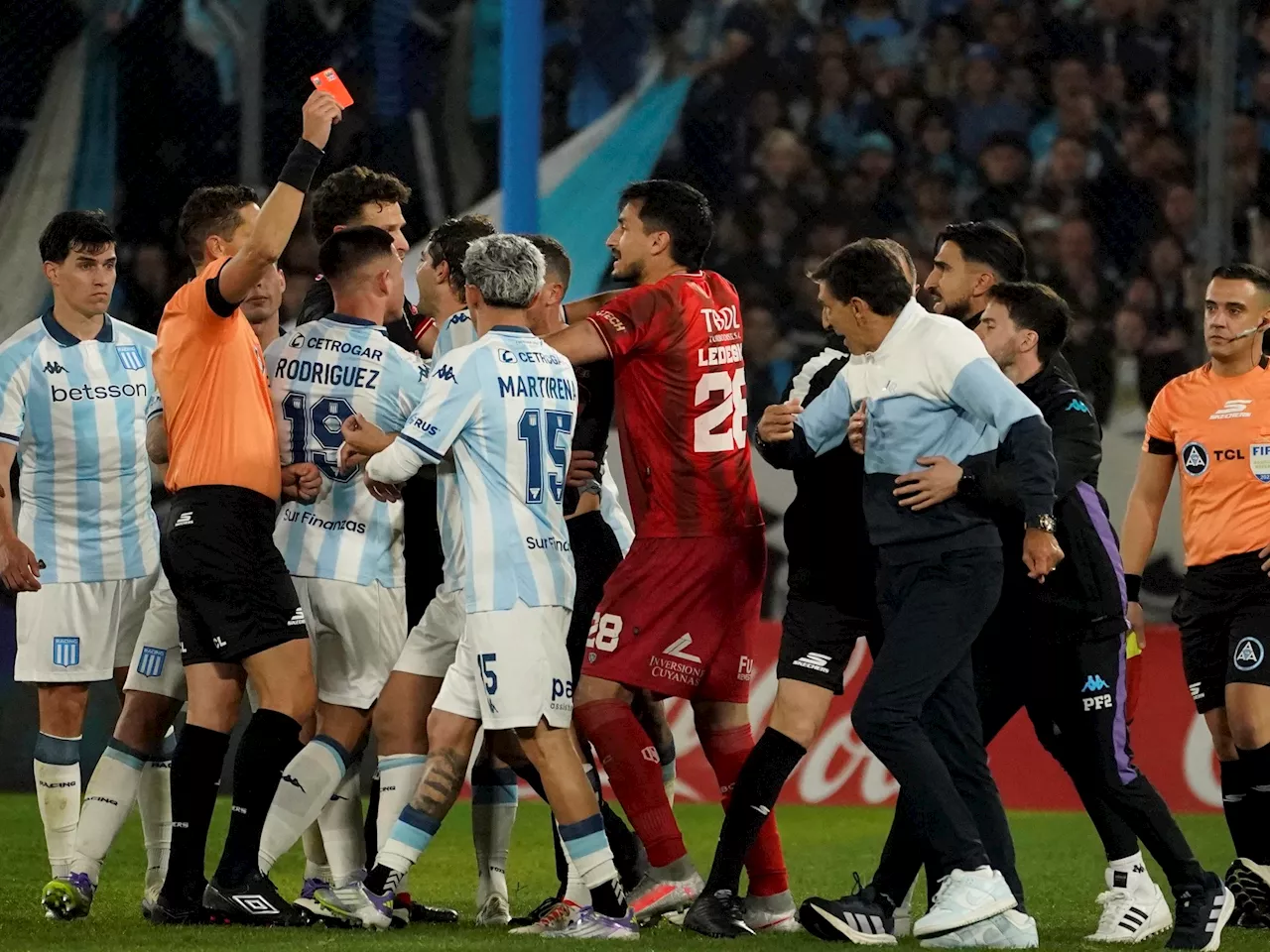 Fútbol argentino en estado puro: los excesos de siempre, la paradoja de la abundancia y hablar sin saber en loop
