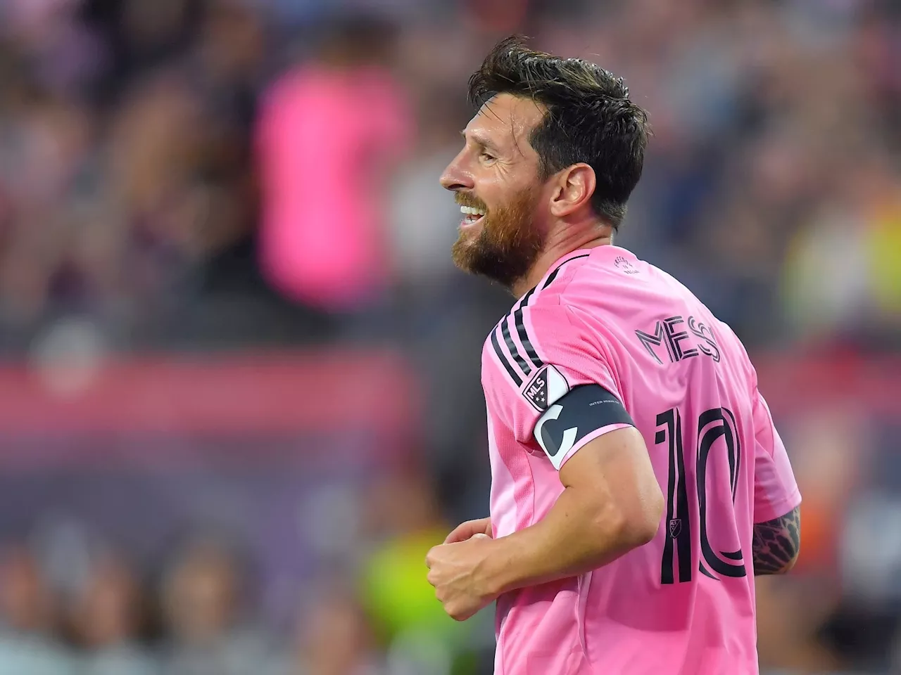 Lionel Messi y otro doblete para Inter Miami contra Nashville: tiro libre genial y regalito del arquero del rompe récords de la MLS