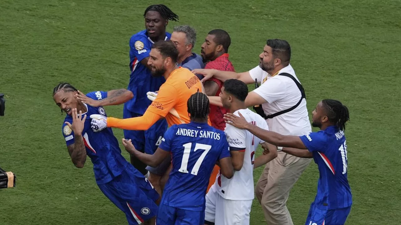 Luis Enrique-Joao Pedro, scintille e mani in faccia: poi scoppia il caos tra Psg e Chelsea