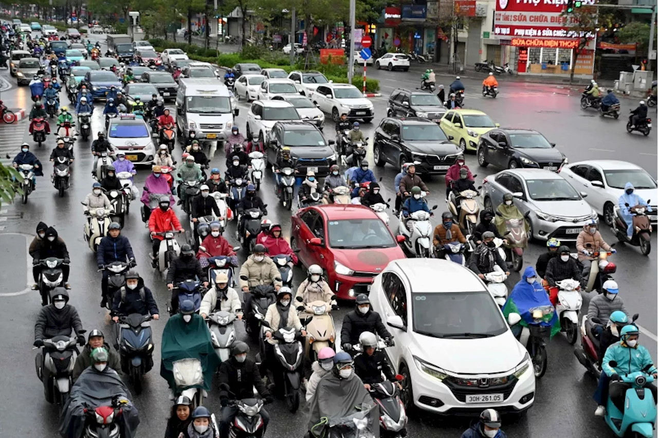 Hanoi to ban all fossil-fuel motorbikes in city centre by 2026 as Vietnam fights deadly pollution