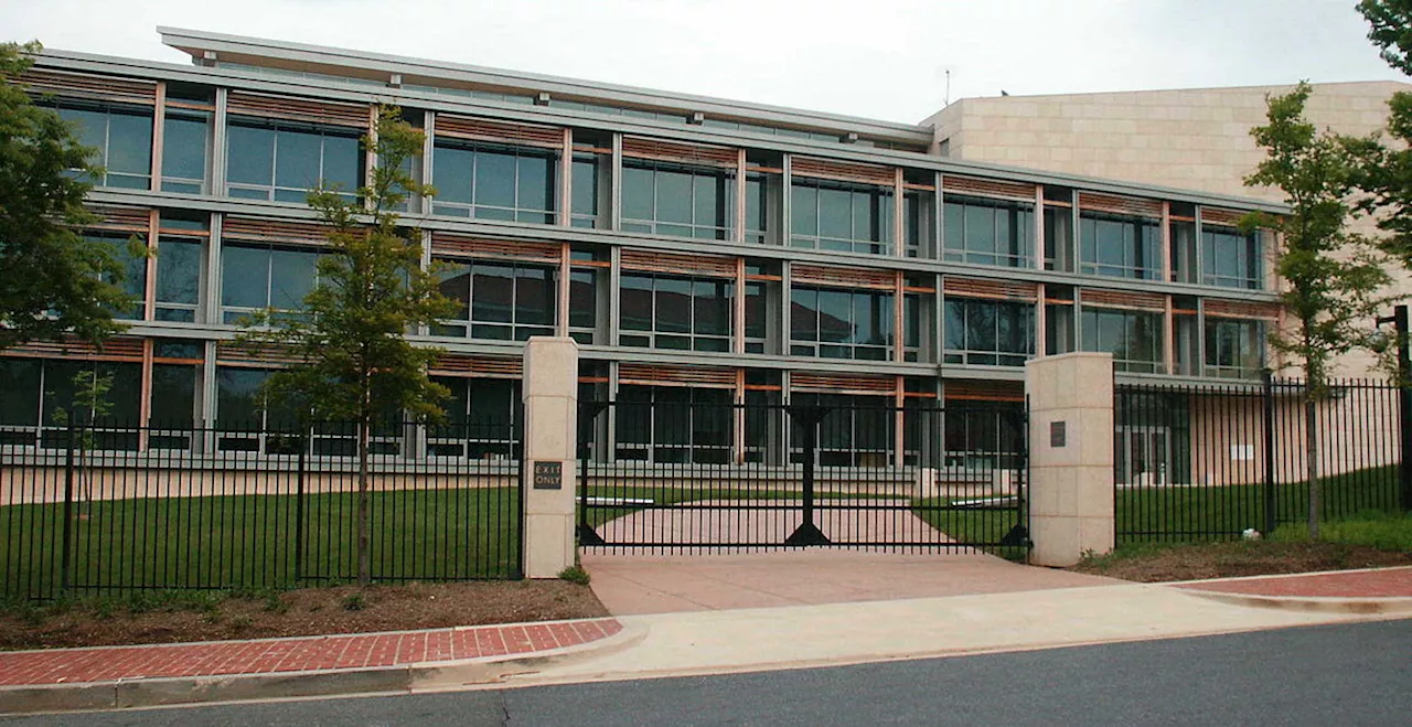 Visa Row: Nigeria continues to issue five-year visas to Americans