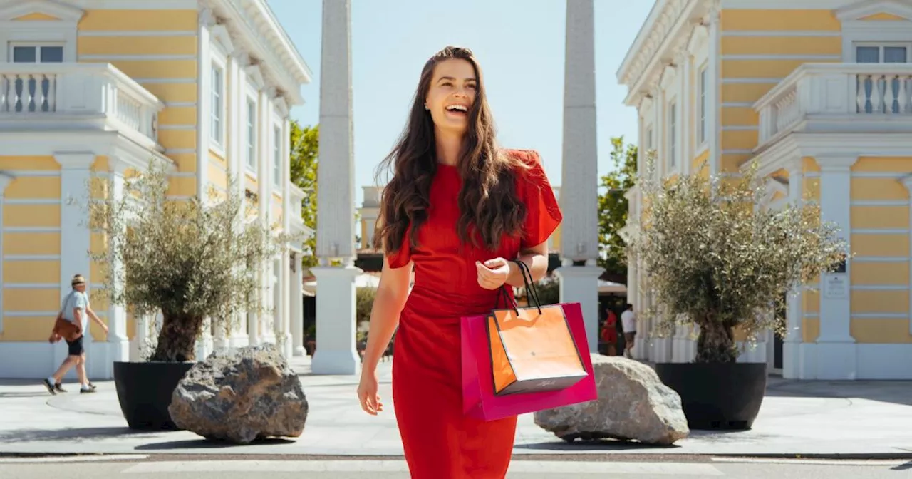 Stylischer Cool-Down im Designer Outlet Parndorf. Länger shoppen bis 21 Uhr bei immer bis zu -70 %!