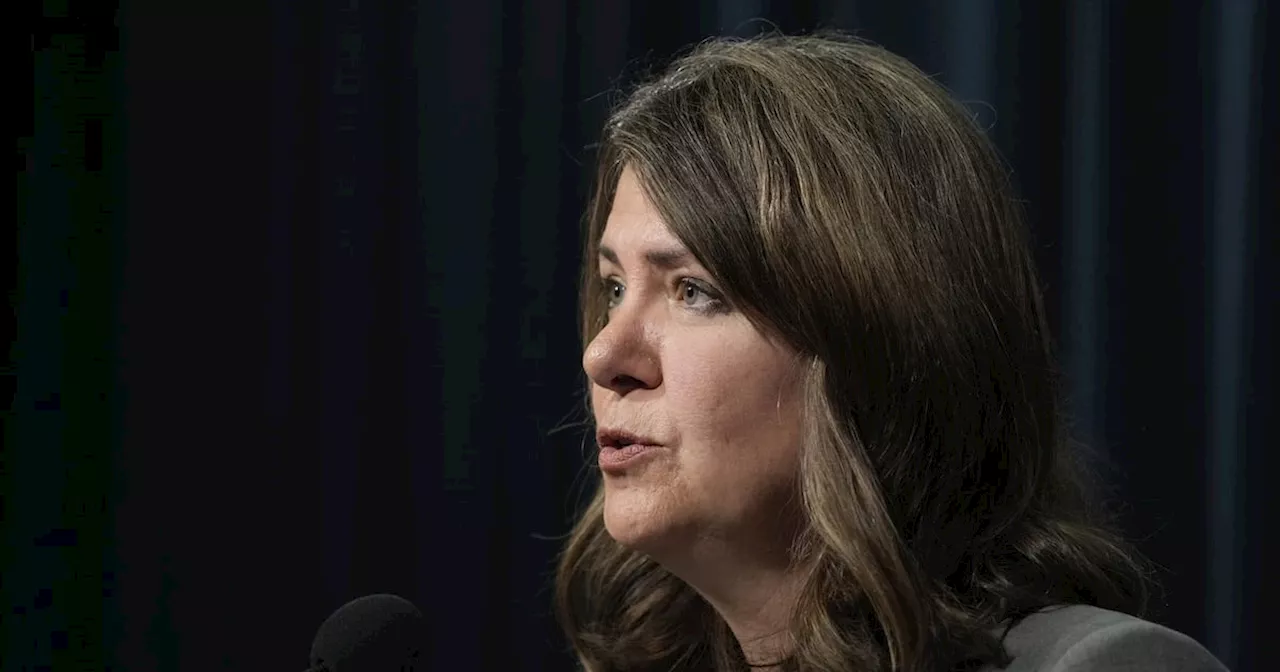 Smith, Alberta Next panel begin town hall series to hear grievances about Ottawa
