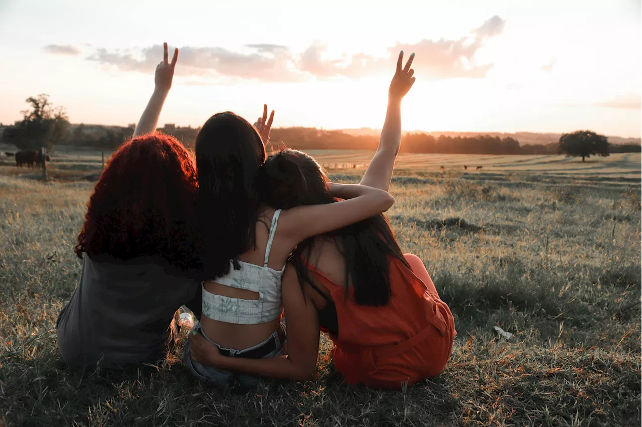 Six benefits of friendship on mental health and well-being